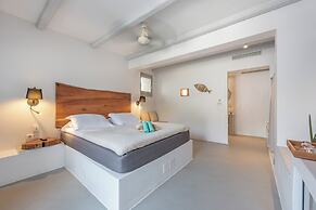 Paros Comfy Suites