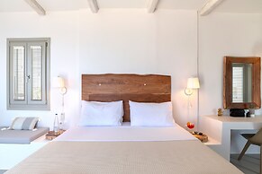 Paros Comfy Suites