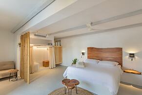 Paros Comfy Suites