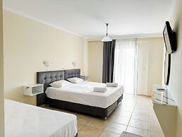 Kavos Plaza Hotel