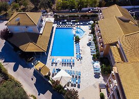 Kavos Plaza Hotel