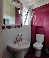 Kavos Plaza Hotel