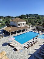 Kavos Plaza Hotel