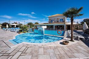 Kavos Plaza Hotel