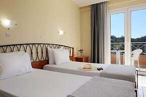 Kavos Plaza Hotel