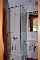 Kavos Plaza Hotel