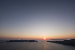 Seascape Villa by Caldera Houses