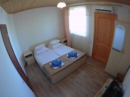 Viamond Hotel