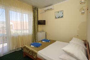Viamond Hotel