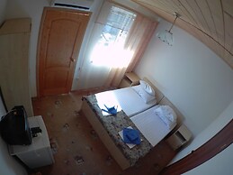 Viamond Hotel