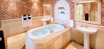 Old Trees 3 - Condo Halcyon