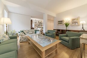 Micheli 4 Pax Apartment with Terrace