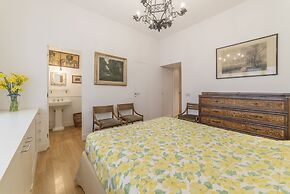 Micheli 4 Pax Apartment with Terrace