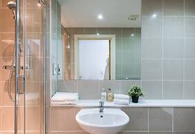 Spacious 2 Bed - Battersea High Street