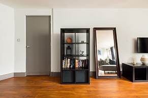 Spacious 2 Bed - Battersea High Street