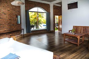 The Coconut House Villa