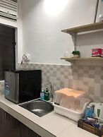 Lighthouse Apartment and Guest Inn