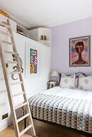 The Hummingbird Apartment