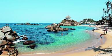 Sea View Apartment with Swimming Pool & Hot Tubs