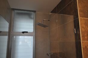 Sea View Apartment with Swimming Pool & Hot Tubs