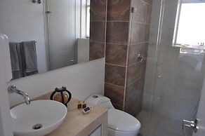 Sea View Apartment with Swimming Pool & Hot Tubs