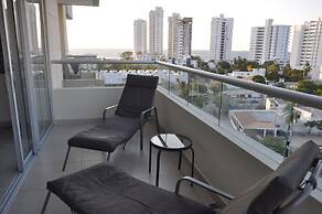 Sea View Apartment with Swimming Pool & Hot Tubs