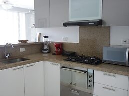 Sea View Apartment with Swimming Pool & Hot Tubs