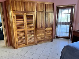 Jah Freedom Inn Negril