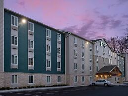 WoodSpring Suites Lake Jackson