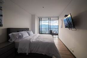 Hotel Class Suites By Colclick