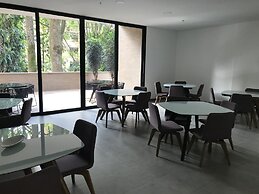 Hotel Class Suites By Colclick