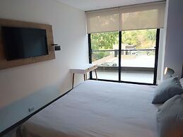 Hotel Class Suites By Colclick