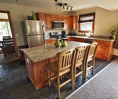 Beach Cottages at Lake George