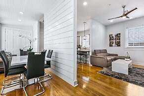 Newly Renovated 4BD Penthouse