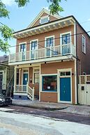 Urban Oasis 4BD House close to FQ