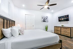 Urban Oasis 4BD House close to FQ