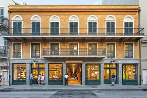 Urban Oasis 4BD House close to FQ