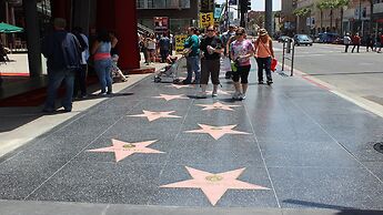 Hollywood 5BD Walk of Fame Studio