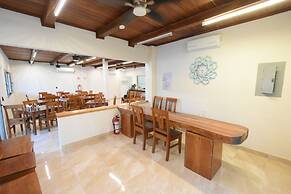 Hotel Hacienda Dos Ojos