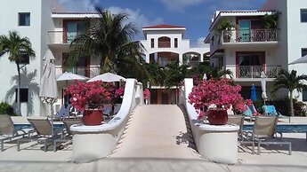 Paseo del Sol 101 Cenote