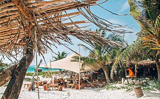 Ikal Hotel Tulum