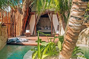 Ikal Hotel Tulum