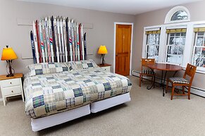 Trail's End Inn