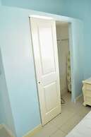 Caymanas Adrian's Vacation House