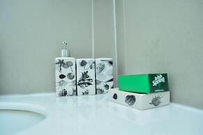 Caymanas Adrian's Vacation House