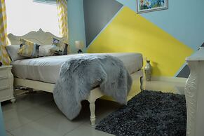 Caymanas Adrian's Vacation House