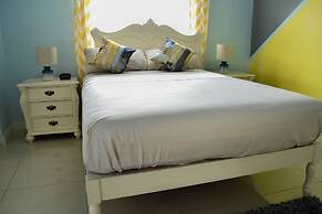 Caymanas Adrian's Vacation House