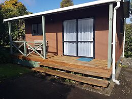 Tidewater Motel and Tourist Park - Hostel