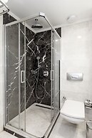 Les Ambassadeurs Hotel & Casino