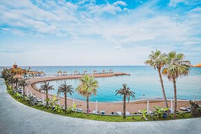 Les Ambassadeurs Hotel & Casino